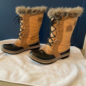WOMEN'S TOFINO™ II BOOT size 9.5